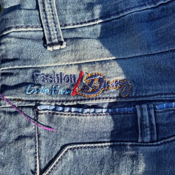 Vintage Y2K Fashion Wear Jeans 26x33 Denim Faded Slim Skinny Jeans Embroidered - Picture 7 of 10